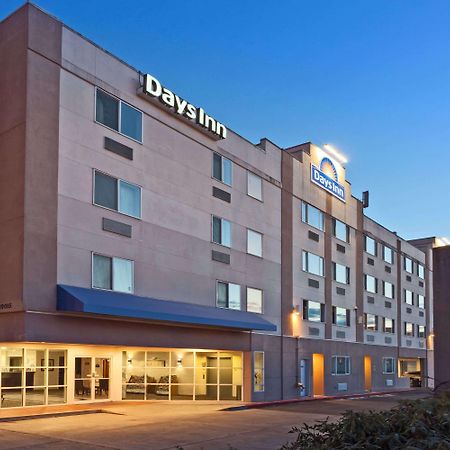 Days Inn By Wyndham Seatac Airport Exteriör bild