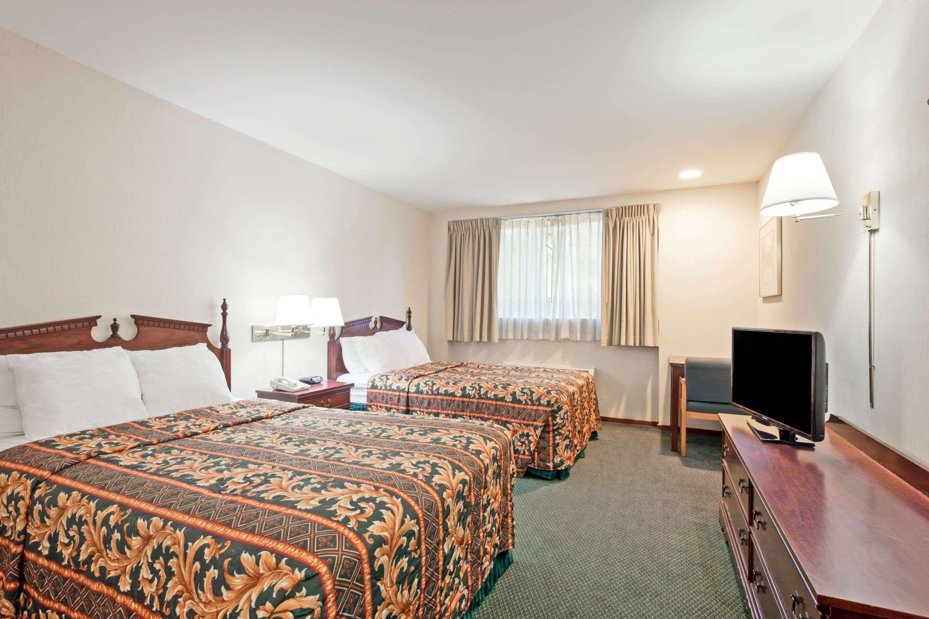 Days Inn By Wyndham Seatac Airport Exteriör bild