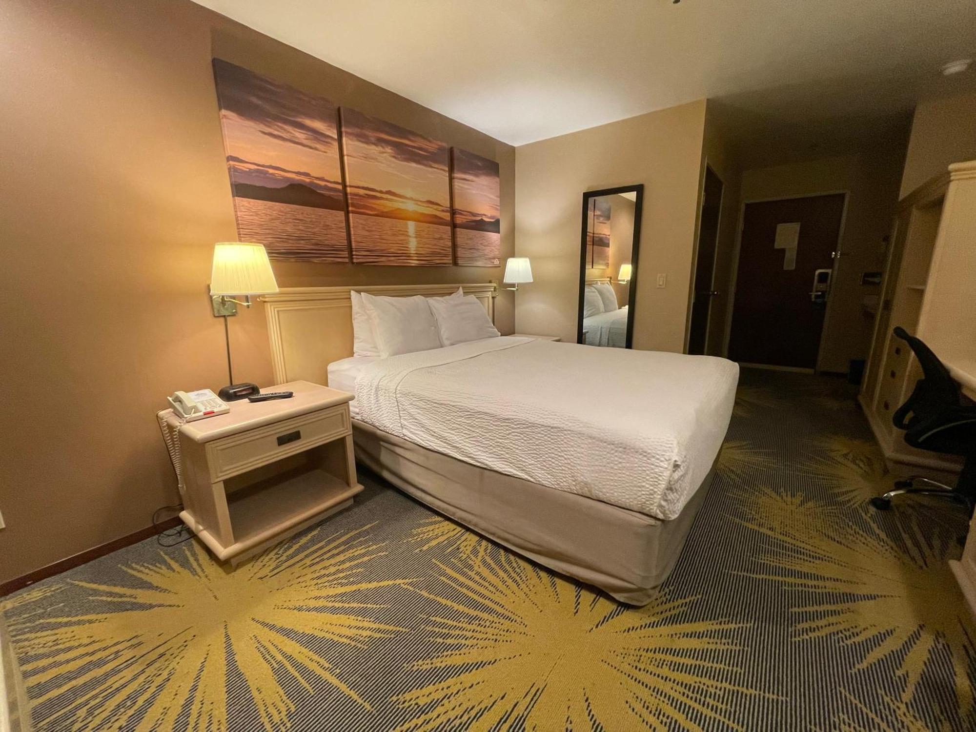 Days Inn By Wyndham Seatac Airport Exteriör bild